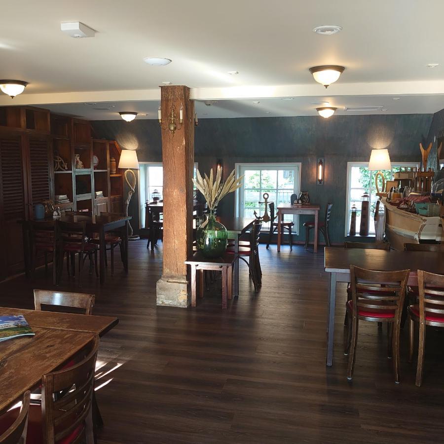 De Cyprian Bed & Breakfast Kaard Екстер'єр фото