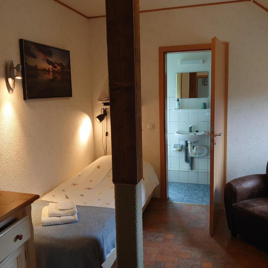 De Cyprian Bed & Breakfast Kaard Екстер'єр фото